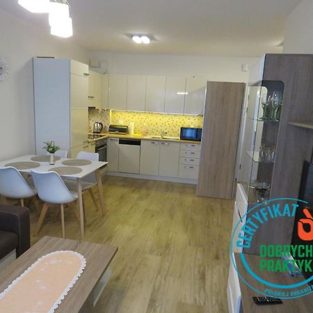 Blizej Morza U Jacka Z Garazem Apartamento Kołobrzeg Exterior foto